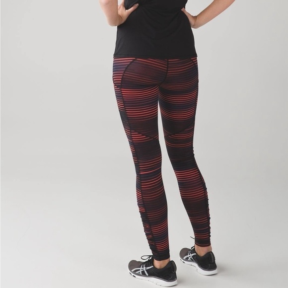 Lululemon Speed Tight IV Twisted Dune Alarming Black - Size 6 - Picture 3 of 15